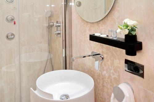 Fotos del hotel - BQ House COLOSSEUM Luxury Rooms