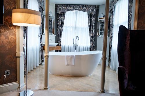Fotos del hotel - The Drayton Court Hotel