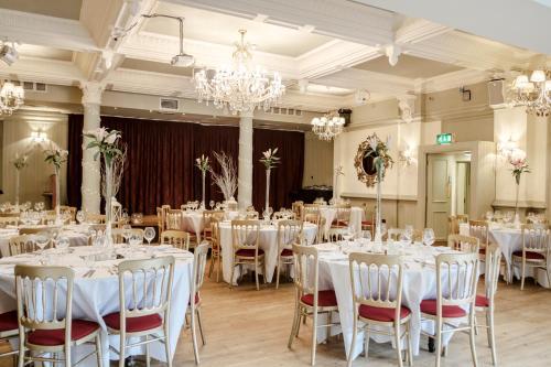Fotos del hotel - The Drayton Court Hotel