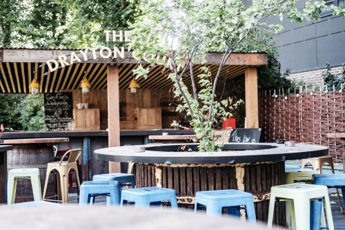 Fotos del hotel - The Drayton Court Hotel