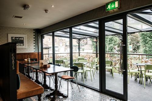Fotos del hotel - The Drayton Court Hotel