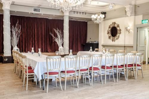 Fotos del hotel - The Drayton Court Hotel