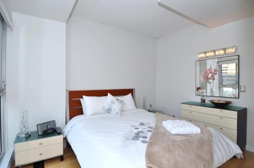 Fotos del hotel - Yonge Suites Furnished Apartments