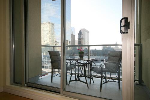 Fotos del hotel - Yonge Suites Furnished Apartments