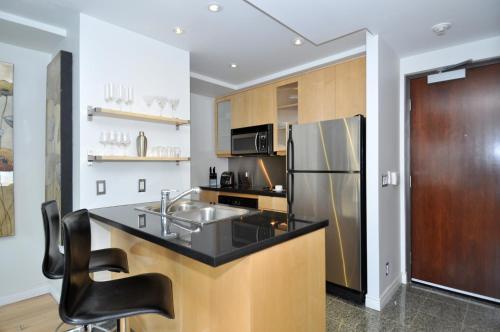 Fotos del hotel - Yonge Suites Furnished Apartments