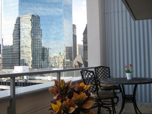 Fotos del hotel - Yonge Suites Furnished Apartments