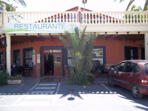 Hotel Las Palmeras (Barrio De La Estacion De Crevillente ...