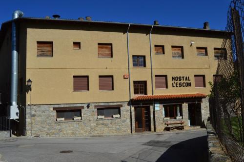 HOSTAL LESCON