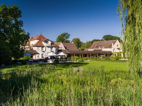 HOSTELLERIE DE LEVERNOIS