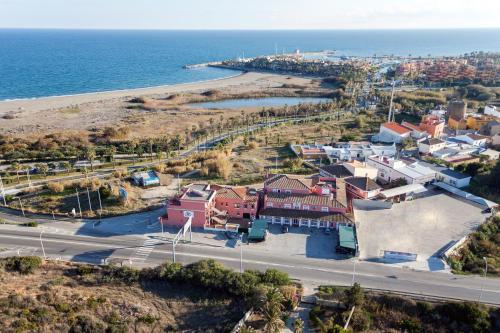 HOTEL LAS CAMELIAS