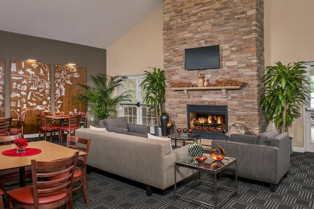 Towneplace Suites by Marriott Clinton at Joint Base Andrews