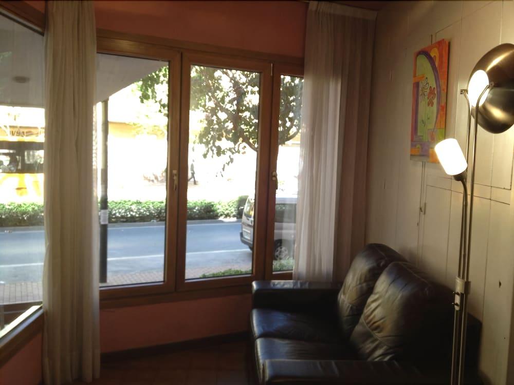 HOTEL AZAHAR