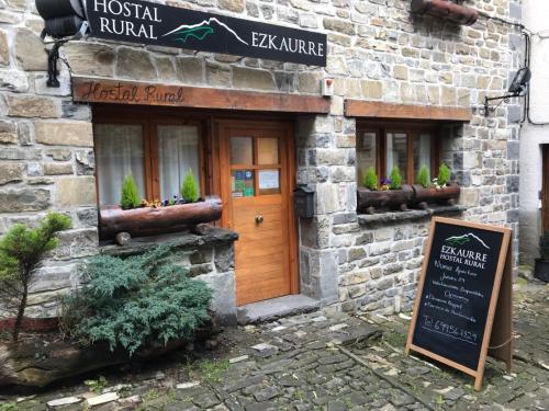 HOSTAL EZKAURRE