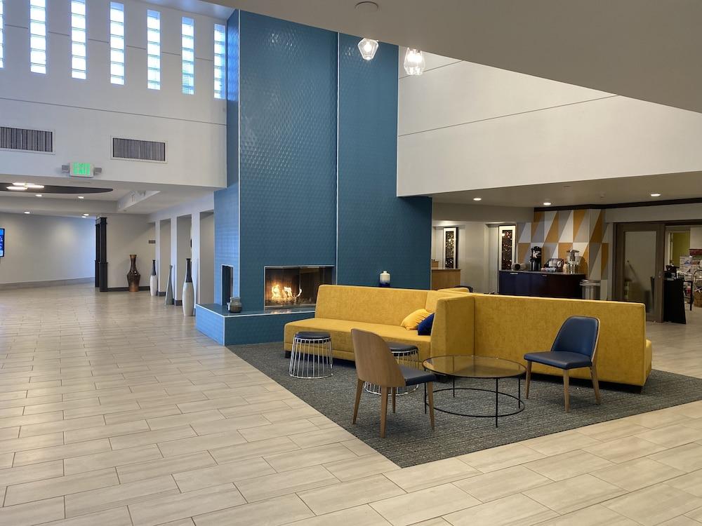 Best Western Premier Denver East