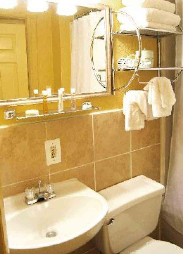 Fotos del hotel - The Baron Hotel