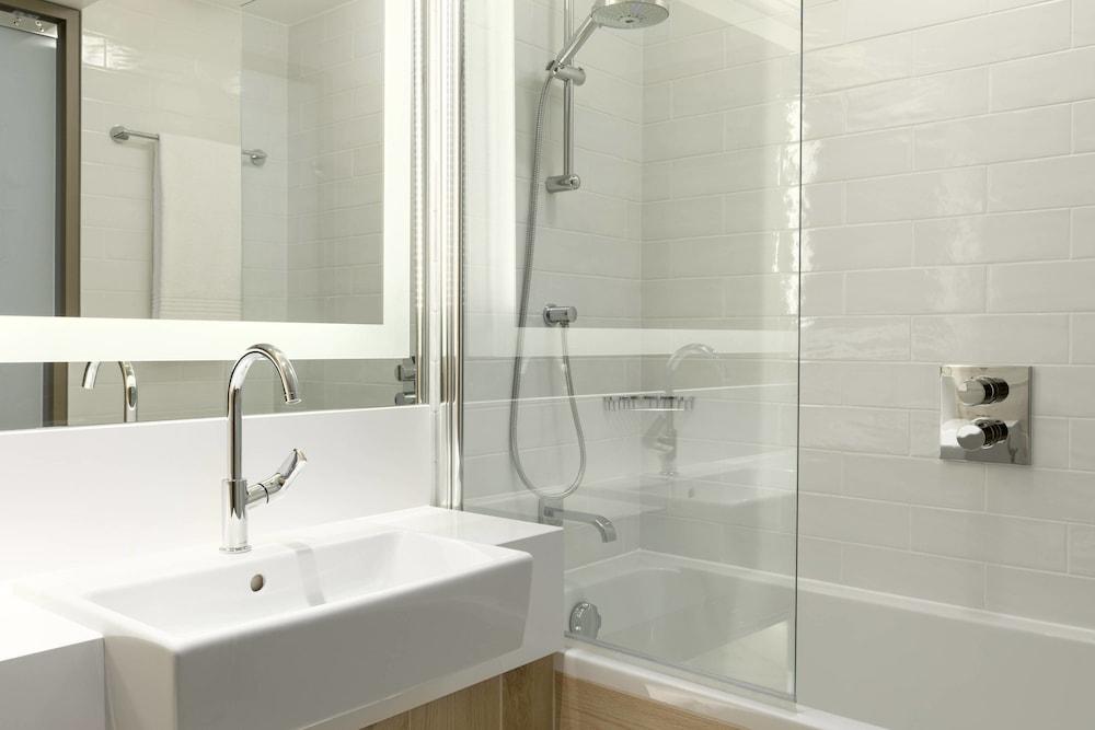 Courtyard by  Marriott Paris Gare de Lyon