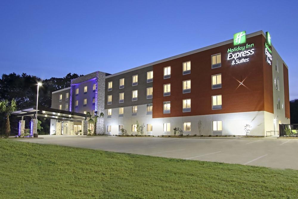 Holiday Inn Express and Suites Columbus North