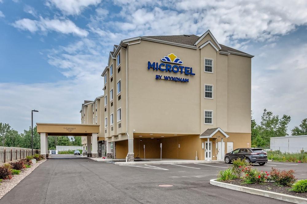 Microtel Inn & Suites by Wyndham Niagara Falls