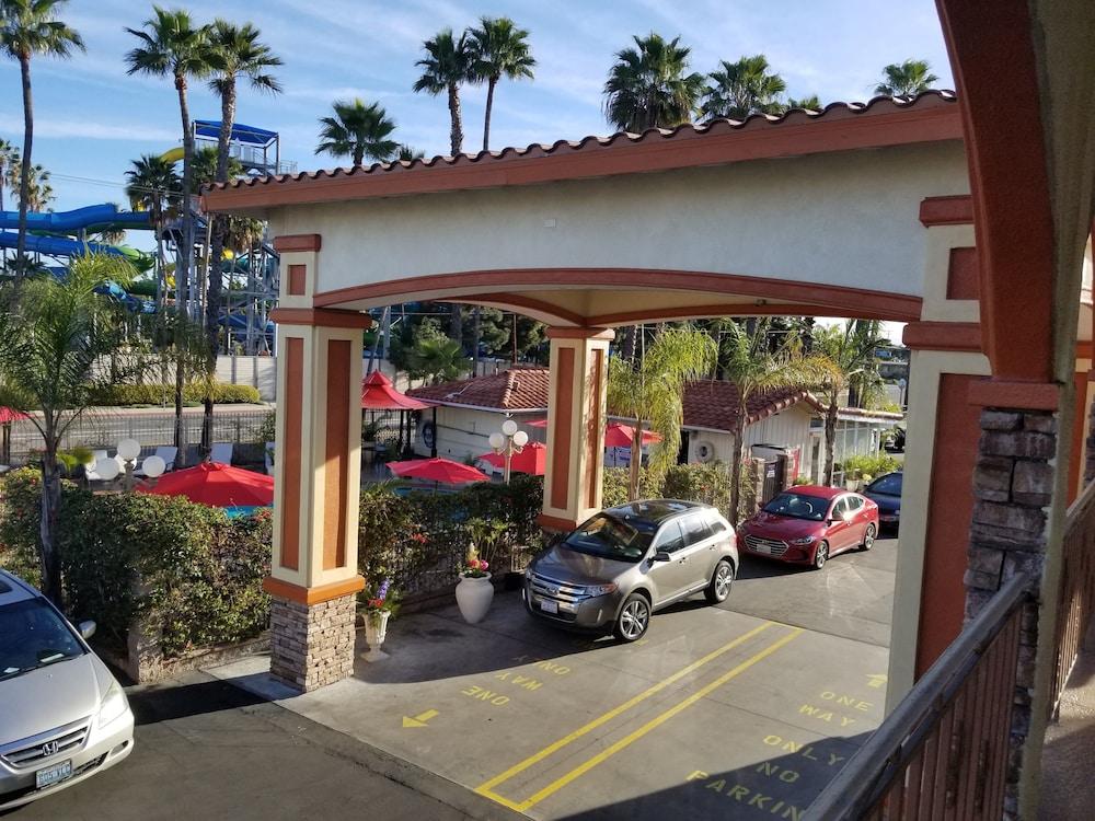 Best Inn & Suites