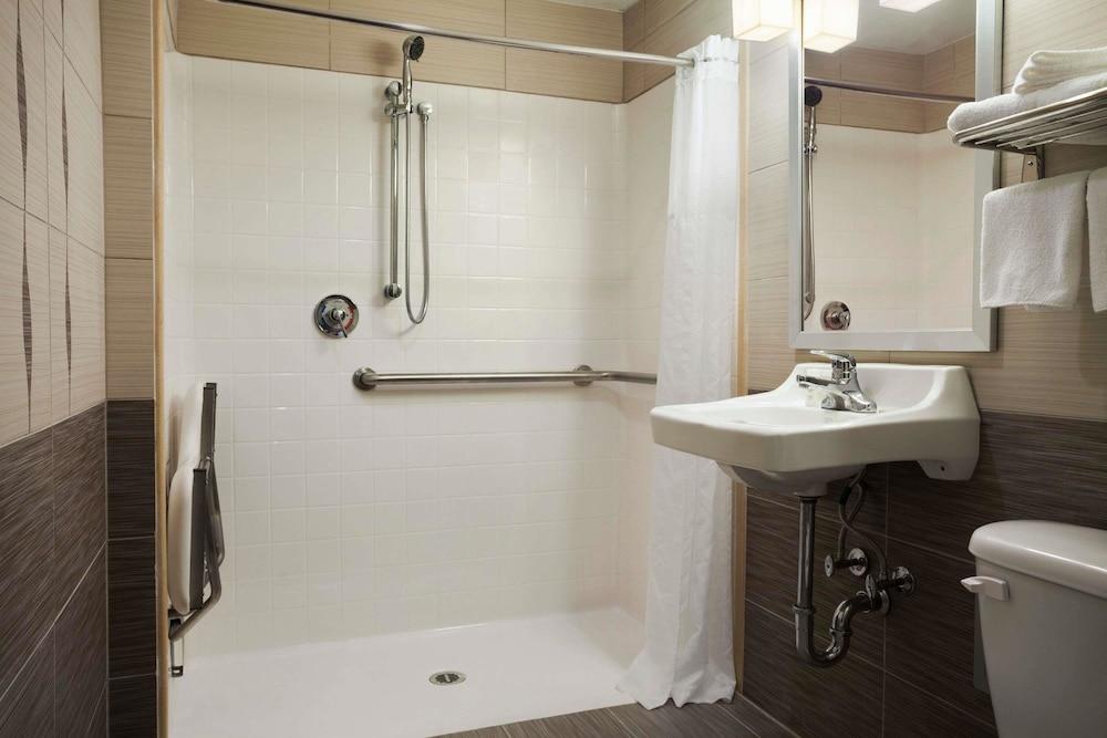 Fotos del hotel - Super 8 by Wyndham Bronx