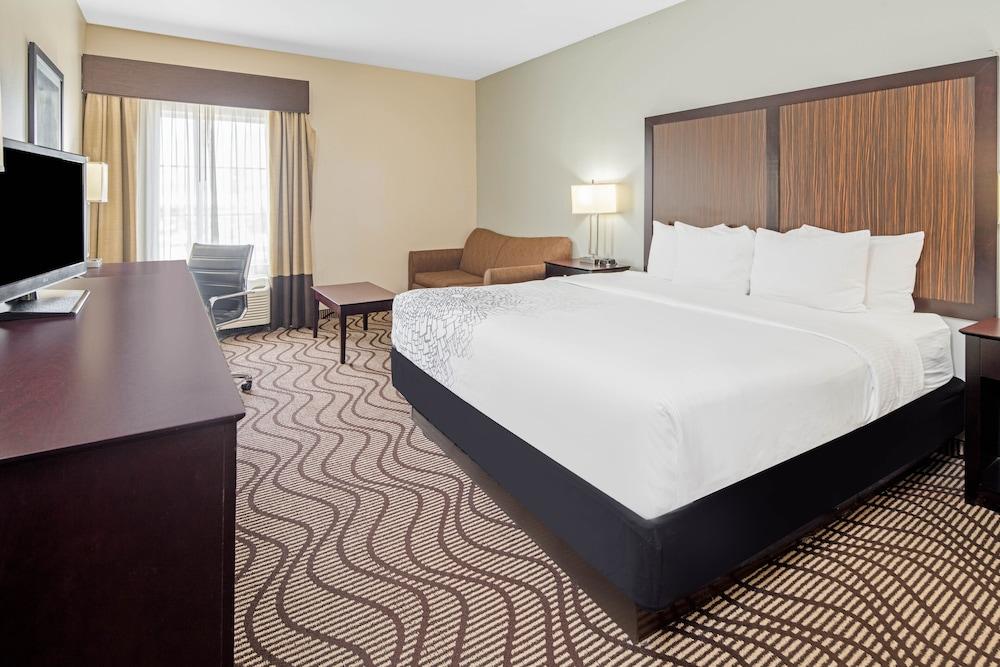 La Quinta Inn & Suites by Wyndham Gonzales LA