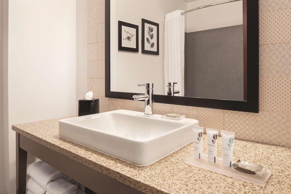 Country Inn & Suites by Radisson, Dayton South, OH