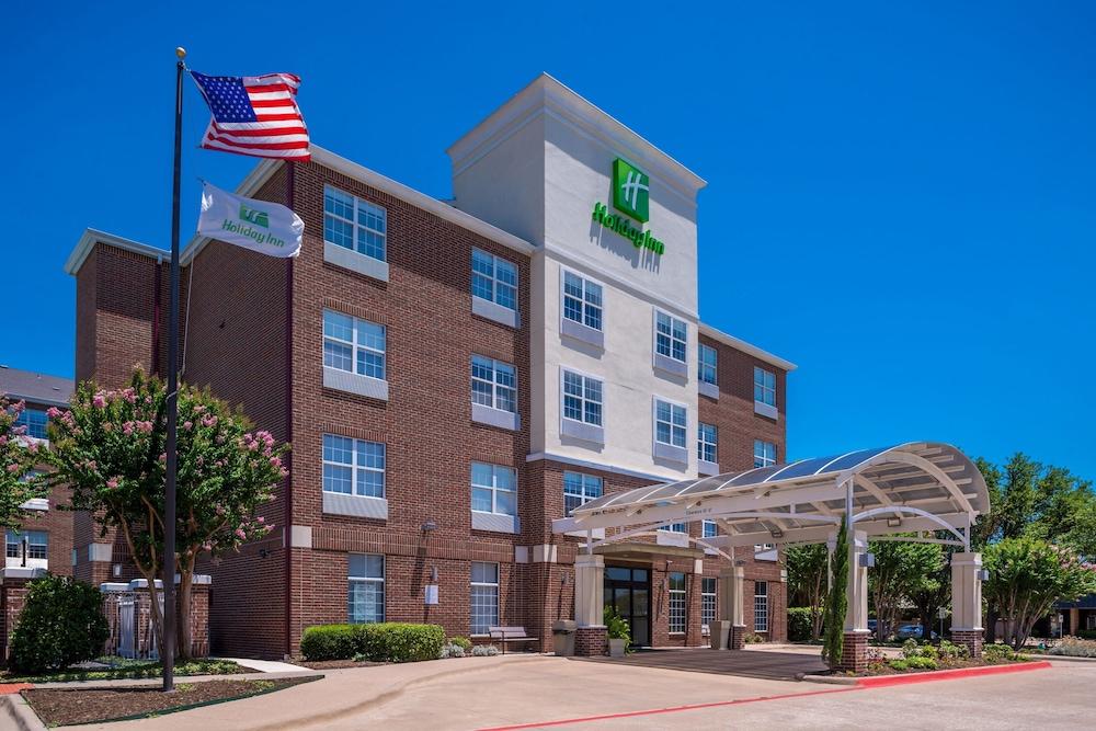 Holiday Inn Express Suites Dallas Addison