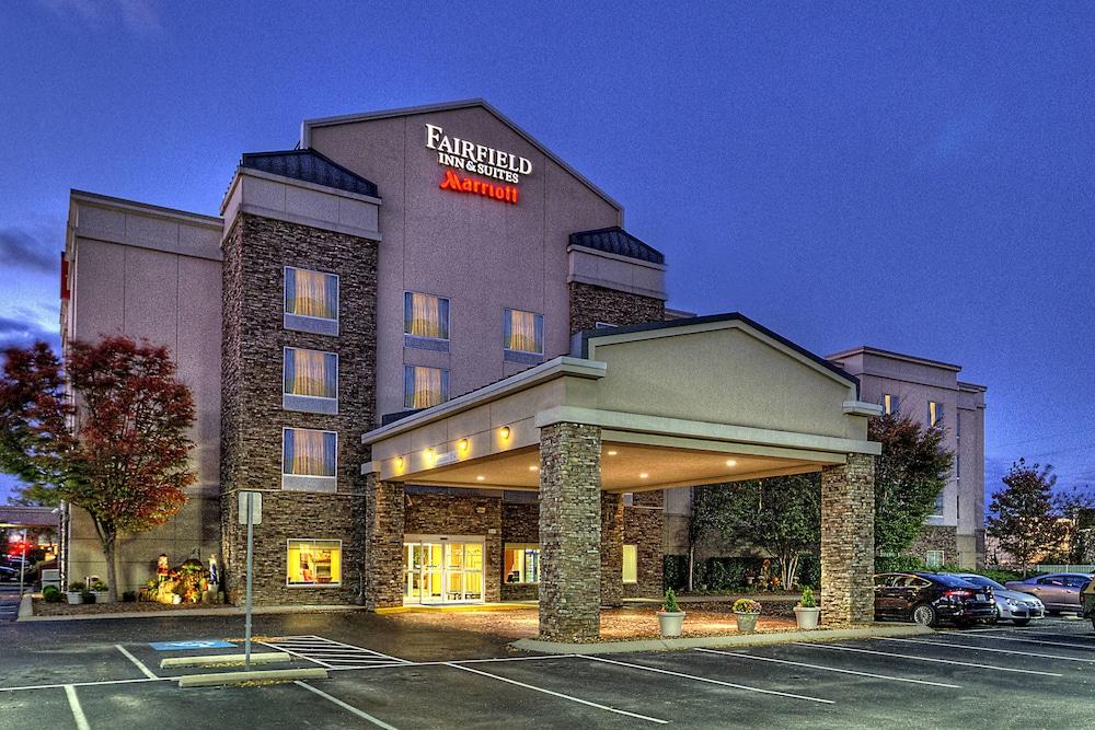 Stones River Inn & Suites
