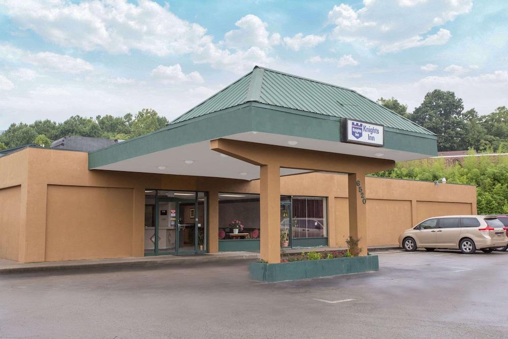 Knights Inn Roanoke