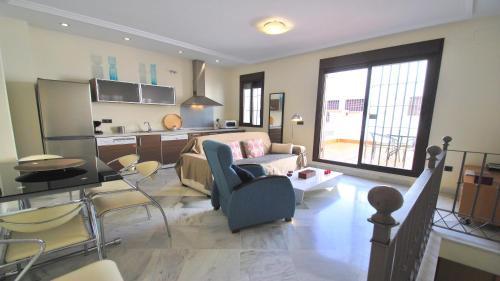 LIVING-SEVILLA APARTMENTS SAN LORENZO