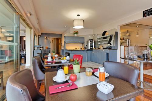 BEAUJOIRE HOTEL
