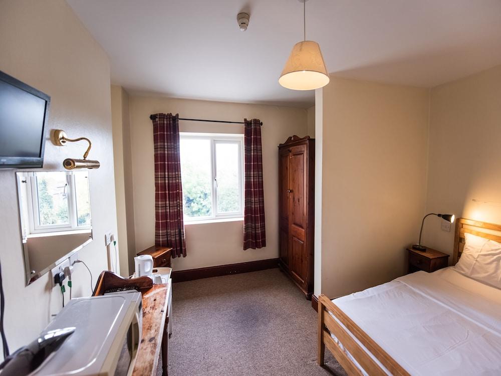 Fotos del hotel - OYO The Green Man Pub And Hotel