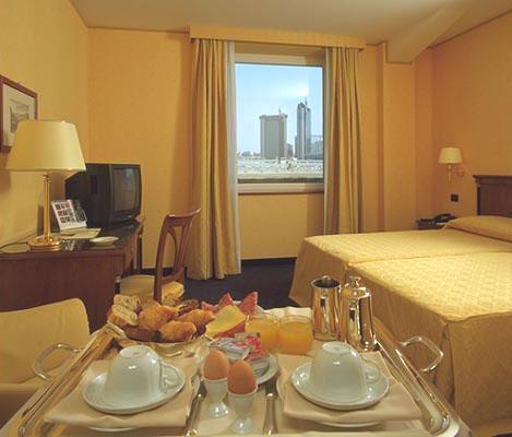 Fotos del hotel - RAMADA NAPLES CITY CENTER
