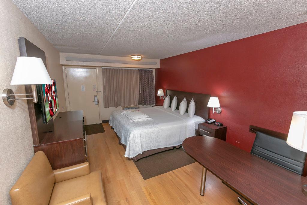 Red Roof Inn PLUS+ Baltimore North - Timonium