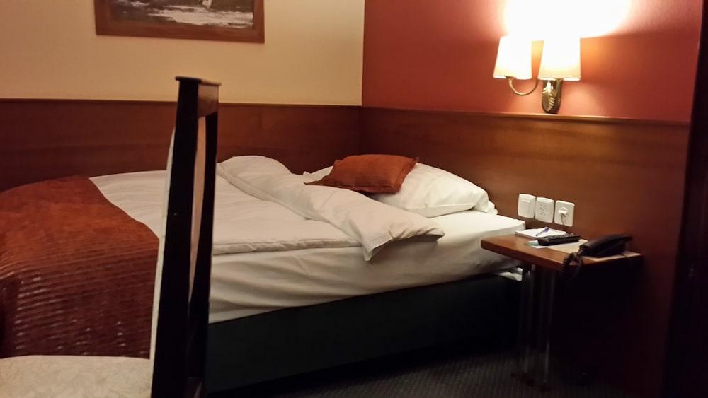 Athmos Hotel