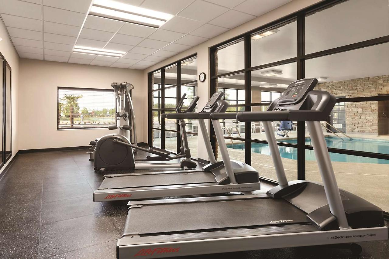 Country Inn & Suites by Radisson, Stockton, IL
