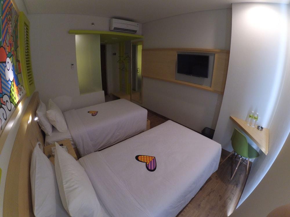 Fotos del hotel - MaxoneHotel at Kramat
