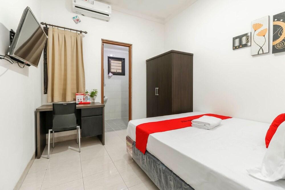 Fotos del hotel - RedDoorz Plus near Trisakti University