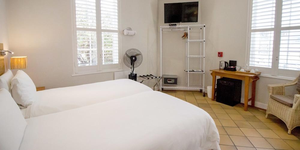 Fotos del hotel - THE CHARLES CAFE & ROOMS