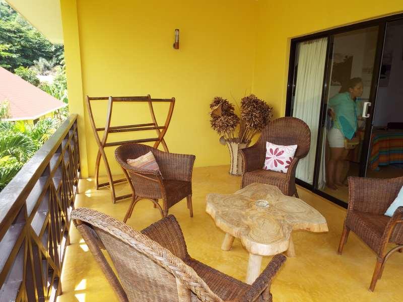 Hotel LES LAURIERS ECO HOTEL & RESTAURANT