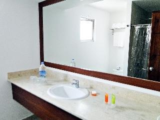 Hotel ROYAL DECAMERON MOMPICHE