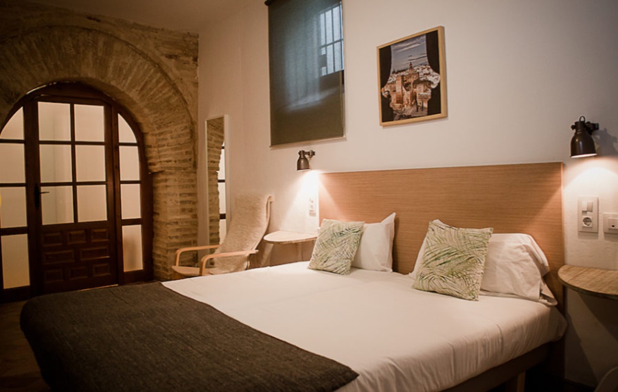 FRENTEABASTOS HOSTEL & SUITES