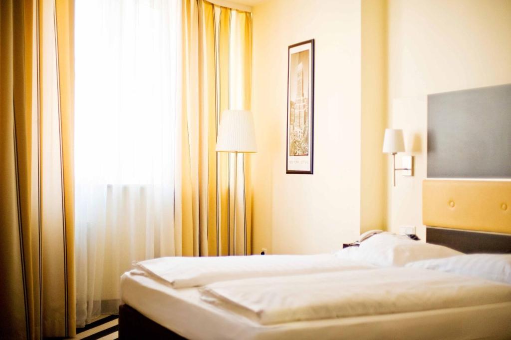 Fotos del hotel - BRISTOL HOTEL FRANKFURT