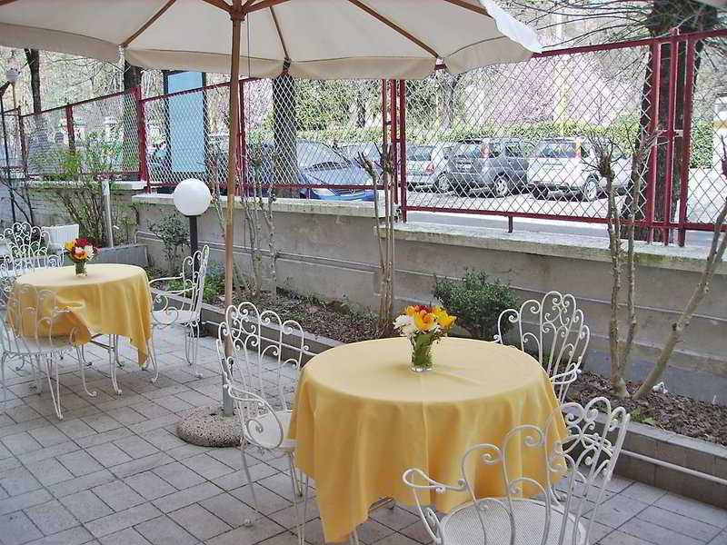 Fotos del hotel - VILLA MODERNA (SALSOMAGGIORE TERME)