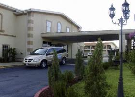 RODEWAY INN AND SUITES