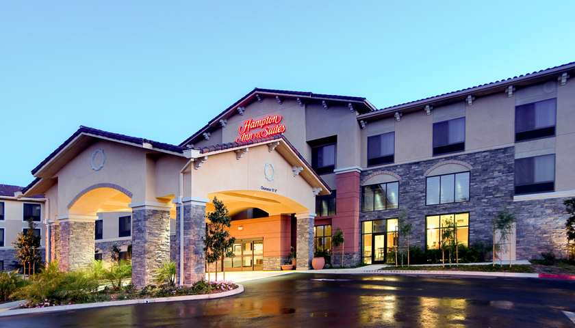 Hampton Inn AND Suites Thousand Oaks, CA