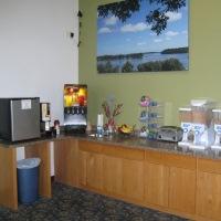 WACONIA INN  AND  SUITES