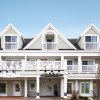 KENNEBUNKPORT INN
