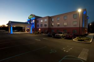 Holiday Inn Express and Suites Selinsgrove Univers
