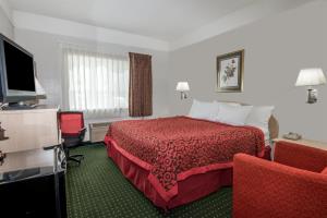 Days Inn by Wyndham Kansas City International Airport